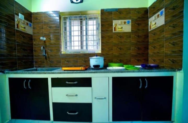 Garuda Grand Apartment Tirupati Luaran gambar